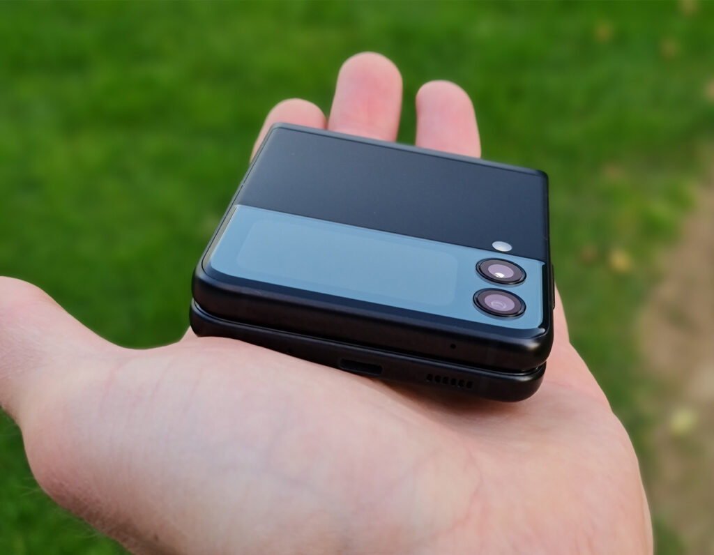 Samsung Galaxy Z Flip4