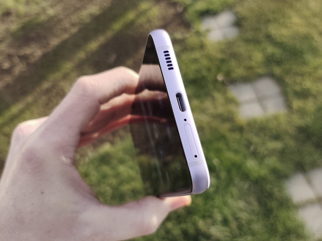 Samsung Galaxy S21 FE Recenze