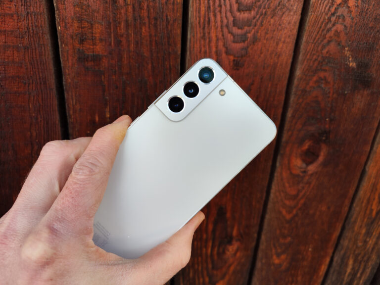 Samsung Galaxy S22+ RECENZE