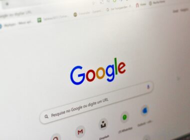 Google v Rusku přestává prodávat internetovou reklamu