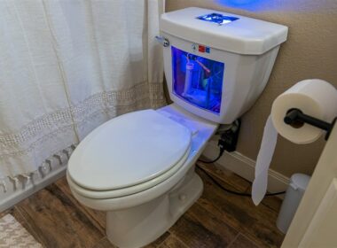 Počítač, toaleta