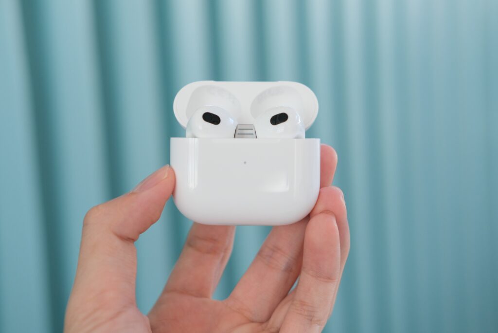 Apple AirPods