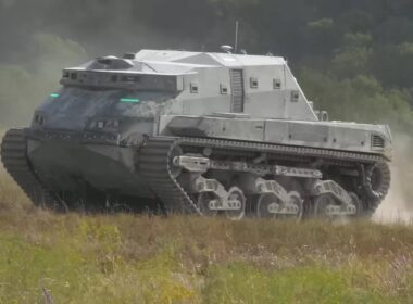 Autonomní tank DARPA RHP