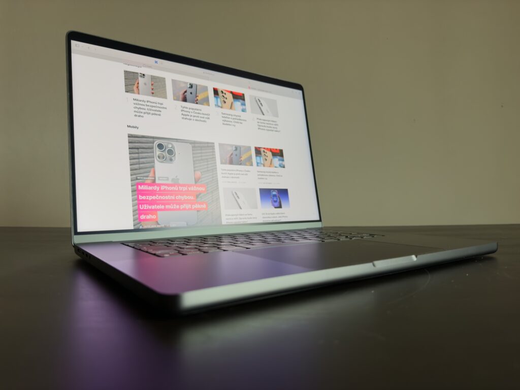 MacBook Pro M4 