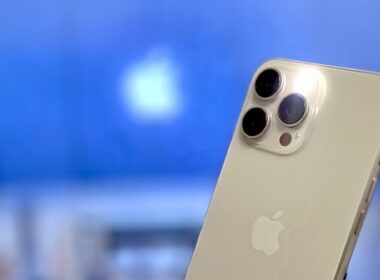 iPhone svítilna