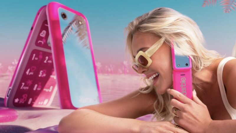 HMD Barbie telefon