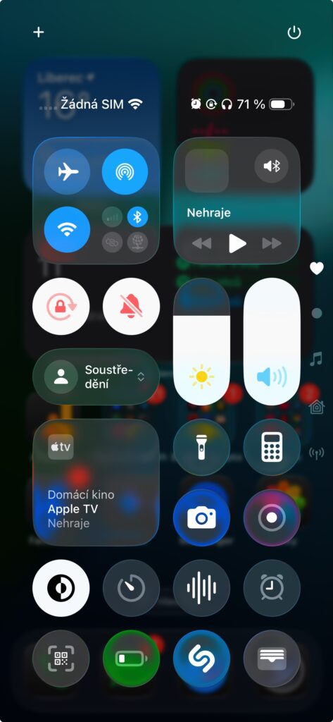 Panel rychlého nastavení v iOS 26