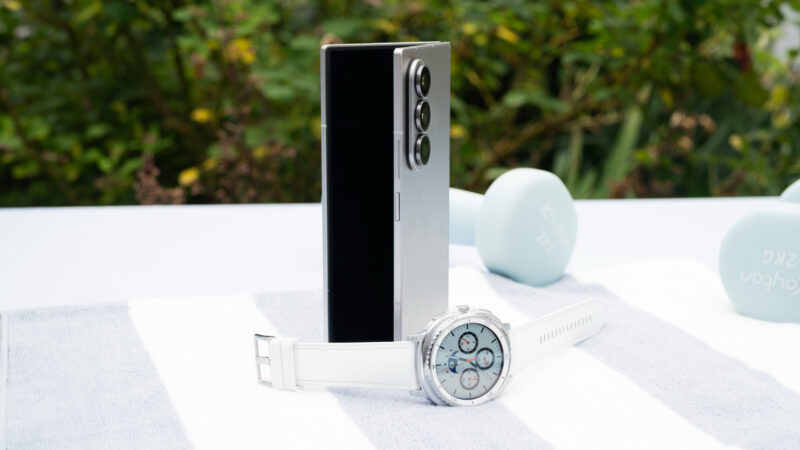 Samsung Galaxy Z Fold7 a Galaxy Watch8 Classic