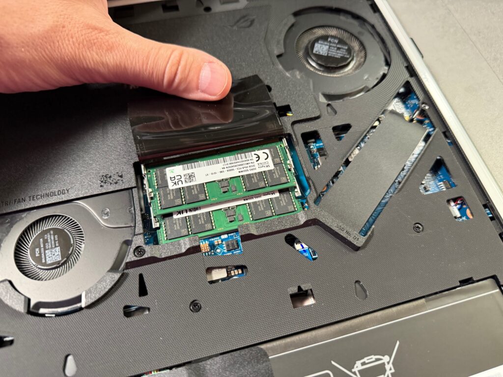Asus ROG Strix Scar 18