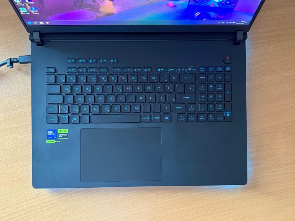 Asus ROG Strix Scar 18