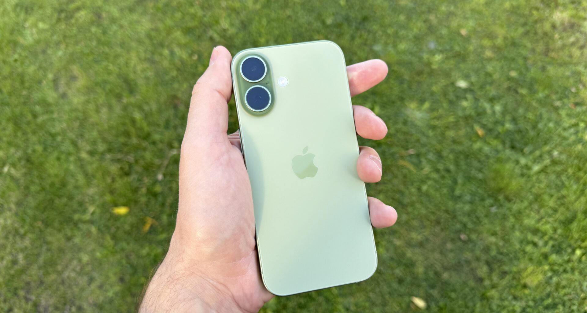 iPhone 17